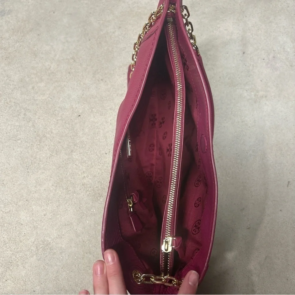 Tory Burch Britten Pebbled Slouchy Tote Shoulder Purse Magenta Pink & Gold